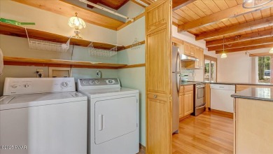 Nestled in the desirable Tanglwood Lakes community, this on Paupack Hills Golf and Country Club in Pennsylvania - for sale on GolfHomes.com, golf home, golf lot