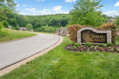 Discover the opportunity to build your dream home in the on Country Club of St Albans in Missouri - for sale on GolfHomes.com, golf home, golf lot