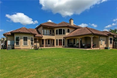 Beautiful custom home in the sought after Pebble Creek Golf on Pebble Creek Country Club in Texas - for sale on GolfHomes.com, golf home, golf lot