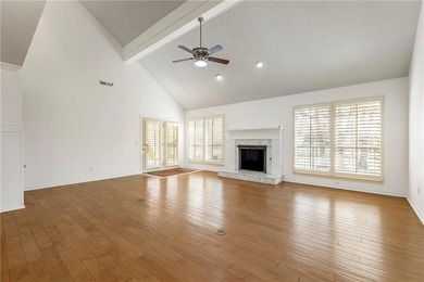 This large, spacious condo in East Fayetteville offers gorgeous on Paradise Valley Athletic Club in Arkansas - for sale on GolfHomes.com, golf home, golf lot