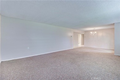 Welcome to this charming  2-bedroom, 2-bathroom condominium on Leisure Village Par 3 Golf Course in California - for sale on GolfHomes.com, golf home, golf lot
