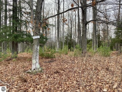 If you're looking to secure the perfect building site with on Mistwood Golf Course in Michigan - for sale on GolfHomes.com, golf home, golf lot