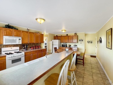 Beautifully maintained and move-in ready, this 4 BED, 4 BATH on Hollydot Golf Course in Colorado - for sale on GolfHomes.com, golf home, golf lot