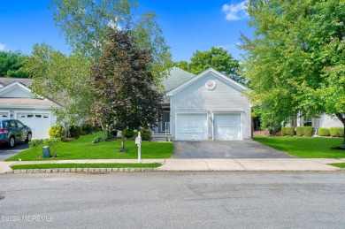 Extended Elm with a BASEMENT in sought after Four Seasons.  This on Four Seasons Spa and Country Club in New Jersey - for sale on GolfHomes.com, golf home, golf lot