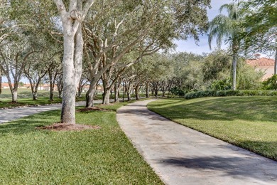 Best view in Harmony Island. Lake view w/ fountain, and golf on Oak Harbor Country Club in Florida - for sale on GolfHomes.com, golf home, golf lot