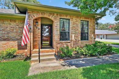 Well maintained and lovingly cared for, this home is ready to on Lake Kiowa Golf Course in Texas - for sale on GolfHomes.com, golf home, golf lot