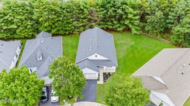 This 3BR, 2Ba redesigned model W/ 2 car garage has been on Four Seasons Spa and Country Club in New Jersey - for sale on GolfHomes.com, golf home, golf lot