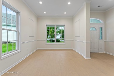 This 3BR, 2Ba redesigned model W/ 2 car garage has been on Four Seasons Spa and Country Club in New Jersey - for sale on GolfHomes.com, golf home, golf lot