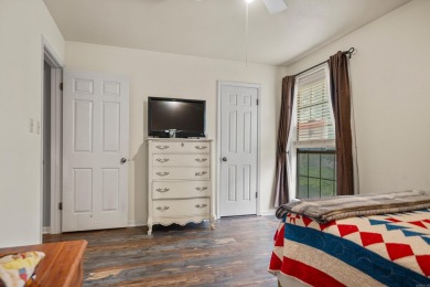 Discover your perfect retreat in the heart of Hot Springs! This on Hot Springs Golf and Country Club in Arkansas - for sale on GolfHomes.com, golf home, golf lot