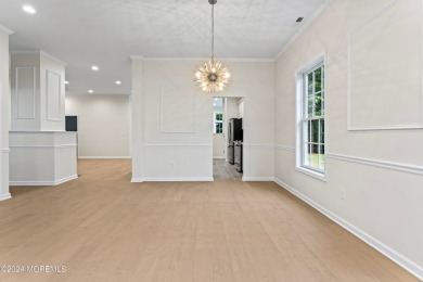 This 3BR, 2Ba redesigned model W/ 2 car garage has been on Four Seasons Spa and Country Club in New Jersey - for sale on GolfHomes.com, golf home, golf lot