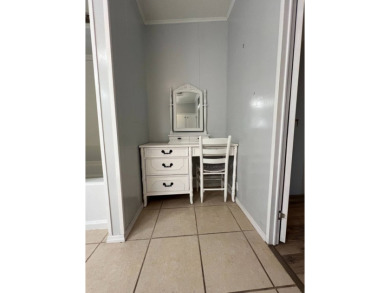 MOTIVATED SELLER! Tucked away in a peaceful Winter Haven 55+ on Lake Henry Golf Club in Florida - for sale on GolfHomes.com, golf home, golf lot