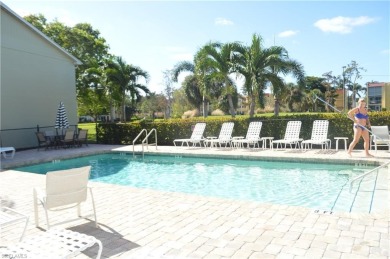 Beautiful updated condo in great central location in Naples Fl on Quail Run Golf Club In Naples in Florida - for sale on GolfHomes.com, golf home, golf lot