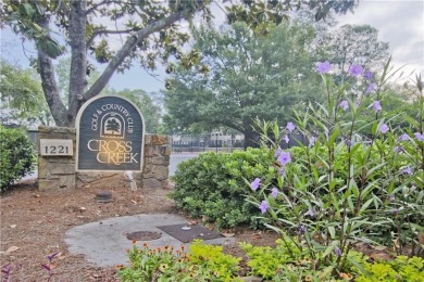 Beautifully renovated 2BR/2.5BA townhome in a sought-after on Cross Creek Golf Course in Georgia - for sale on GolfHomes.com, golf home, golf lot