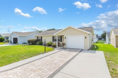 NO BOND! Roof 2011, HVAC 2021. Charming TURNKEY 2/2 El Paso on Tierra Del Sol Golf and Country Club in Florida - for sale on GolfHomes.com, golf home, golf lot