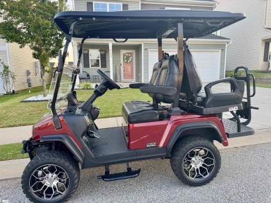 Looking for a like new house? How about one that comes with a on Woodfin Ridge Golf Club in South Carolina - for sale on GolfHomes.com, golf home, golf lot