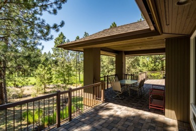 Sheltered along the 10th Fairway of the championship Awbrey Glen on Awbrey Glen Golf Club in Oregon - for sale on GolfHomes.com, golf home, golf lot