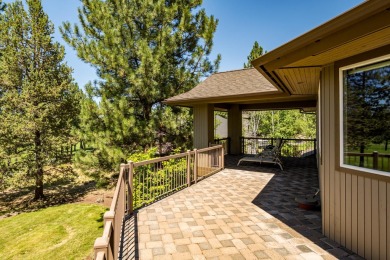 Sheltered along the 10th Fairway of the championship Awbrey Glen on Awbrey Glen Golf Club in Oregon - for sale on GolfHomes.com, golf home, golf lot
