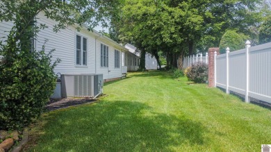 MOVE-IN READY TOWNHOUSE NEXT TO THE GOLF COURSE! This beautiful on Rolling Hills Country Club in Kentucky - for sale on GolfHomes.com, golf home, golf lot