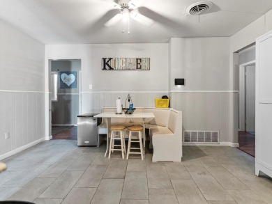 Charming 3 bed, 2 bath home situated on a spacious corner lot on Andrews County Golf Course in Texas - for sale on GolfHomes.com, golf home, golf lot