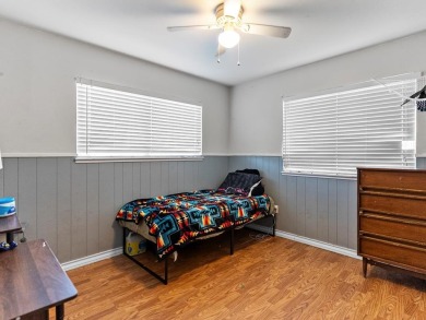 Charming 3 bed, 2 bath home situated on a spacious corner lot on Andrews County Golf Course in Texas - for sale on GolfHomes.com, golf home, golf lot