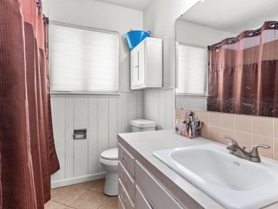 Charming 3 bed, 2 bath home situated on a spacious corner lot on Andrews County Golf Course in Texas - for sale on GolfHomes.com, golf home, golf lot