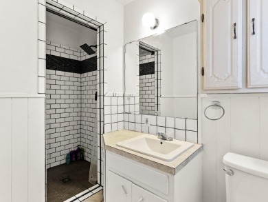 Charming 3 bed, 2 bath home situated on a spacious corner lot on Andrews County Golf Course in Texas - for sale on GolfHomes.com, golf home, golf lot
