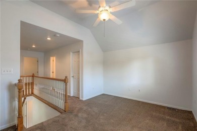 Fantastic patio home in the coveted Villa's neighborhood on Teetering Rocks Links in Missouri - for sale on GolfHomes.com, golf home, golf lot