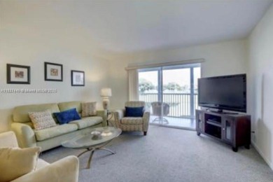 UPDATED 2 BEDS & 2 BATHS UPDATED UNIT IN CENTURY VILLAGE.  WILL on Flamingo Lakes Country Club in Florida - for sale on GolfHomes.com, golf home, golf lot