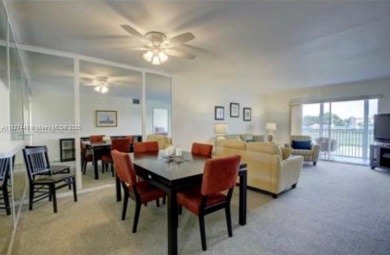 UPDATED 2 BEDS & 2 BATHS UPDATED UNIT IN CENTURY VILLAGE.  WILL on Flamingo Lakes Country Club in Florida - for sale on GolfHomes.com, golf home, golf lot
