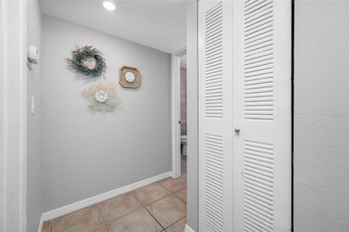 Say hello to Palm Harbor living at an AFFORDABLE price!
This on Innisbrook Resort and Golf Club in Florida - for sale on GolfHomes.com, golf home, golf lot