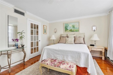 Welcome to a serene 55+ Bonaire Village getaway in Delray Beach! on Marina Lakes Golf Course in Florida - for sale on GolfHomes.com, golf home, golf lot