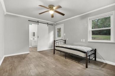 Nestled in a quiet cul-de-sac, this gem boasts 3 br 2ba with the on Rayburn Country Club in Texas - for sale on GolfHomes.com, golf home, golf lot