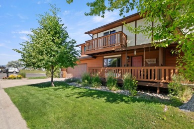 Golf Course Living in the Heart of Helena! Welcome to this on Bill Roberts Municipal Golf Course in Montana - for sale on GolfHomes.com, golf home, golf lot