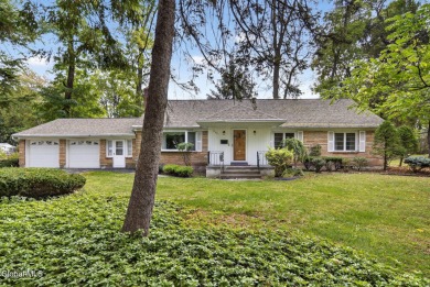 **Open House 10/12 at 11AM-1PM** Welcome home! 1002 N Country on Mohawk Golf Club - East in New York - for sale on GolfHomes.com, golf home, golf lot