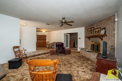 PRIME  LOCATION! Grab your golf clubs and hop in your cart! This on San Angelo Country Club in Texas - for sale on GolfHomes.com, golf home, golf lot