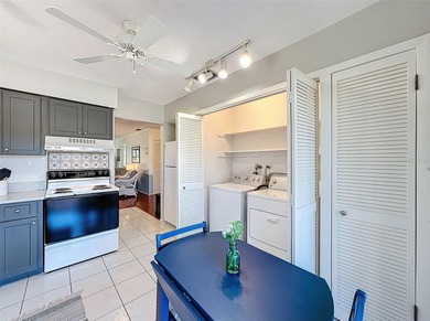 Under contract-accepting backup offers. Welcome to easy Florida on Beacon Woods Golf Club in Florida - for sale on GolfHomes.com, golf home, golf lot