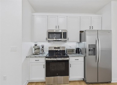 This inviting new construction Bella Vista home sits in a prime on Branchwood Golf Course in Arkansas - for sale on GolfHomes.com, golf home, golf lot