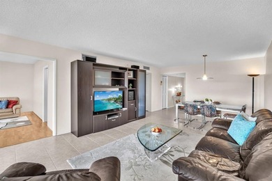 Prime Palm Aire location! Spacious 2BR/2BA residence offering on Palm-Aire Country Club and Resort - The Oaks in Florida - for sale on GolfHomes.com, golf home, golf lot