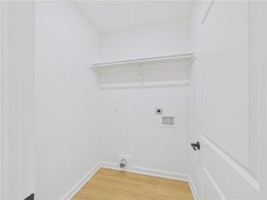 This inviting new construction Bella Vista home sits in a prime on Branchwood Golf Course in Arkansas - for sale on GolfHomes.com, golf home, golf lot