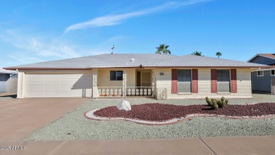 Calling all flippers, investors, and visionaries! This 3-bedroom on Sun City Lakes West and East in Arizona - for sale on GolfHomes.com, golf home, golf lot
