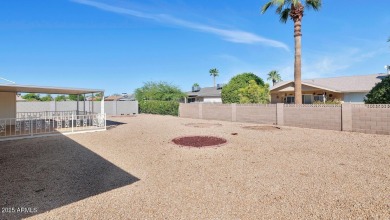 Calling all flippers, investors, and visionaries! This 3-bedroom on Sun City Lakes West and East in Arizona - for sale on GolfHomes.com, golf home, golf lot