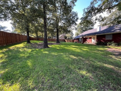 This lovely, one-owner, custom-built home is ready for its next on Northwood Hills Golf Club in Louisiana - for sale on GolfHomes.com, golf home, golf lot