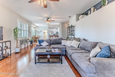 Come Live in the Beautiful Gated Community of Silverthorn, This on Silverthorn Country Club in Florida - for sale on GolfHomes.com, golf home, golf lot