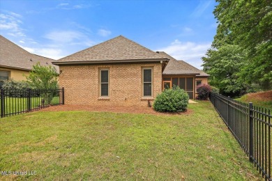 CLICK ON VIRTUAL TOURWelcome to this beautifully updated home on Lake Caroline Golf Club in Mississippi - for sale on GolfHomes.com, golf home, golf lot