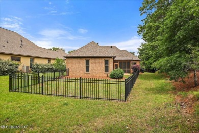 CLICK ON VIRTUAL TOURWelcome to this beautifully updated home on Lake Caroline Golf Club in Mississippi - for sale on GolfHomes.com, golf home, golf lot