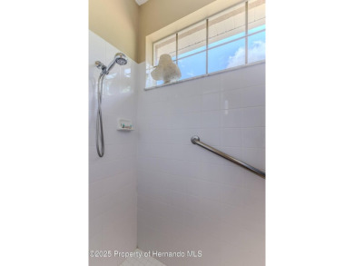 Come Live in the Beautiful Gated Community of Silverthorn, This on Silverthorn Country Club in Florida - for sale on GolfHomes.com, golf home, golf lot
