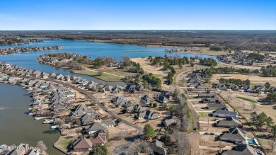 CLICK ON VIRTUAL TOURWelcome to this beautifully updated home on Lake Caroline Golf Club in Mississippi - for sale on GolfHomes.com, golf home, golf lot