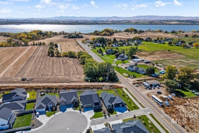 Nampa's finest community, Heron Ridge Subdivision with on Hunters Point Golf Club in Idaho - for sale on GolfHomes.com, golf home, golf lot