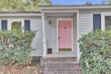 LOCATION!LOCATION!LOCATION! WELCOME HOME TO THE HIGHLY SOUGHT on Shadowmoss Plantation Golf Club in South Carolina - for sale on GolfHomes.com, golf home, golf lot