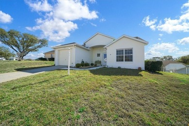 Well-maintained and move-in ready 2-bedroom, 2-bath, 1-car on Twisted Oaks Golf Club in Florida - for sale on GolfHomes.com, golf home, golf lot